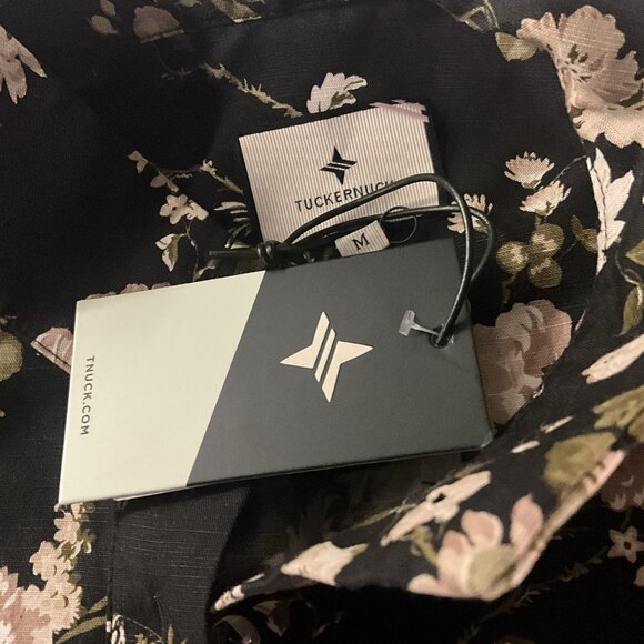 Tuckernuck NEW Midnight Garden Black Floral Collared Corrigan Blouse Top Size M - Picture 9 of 9